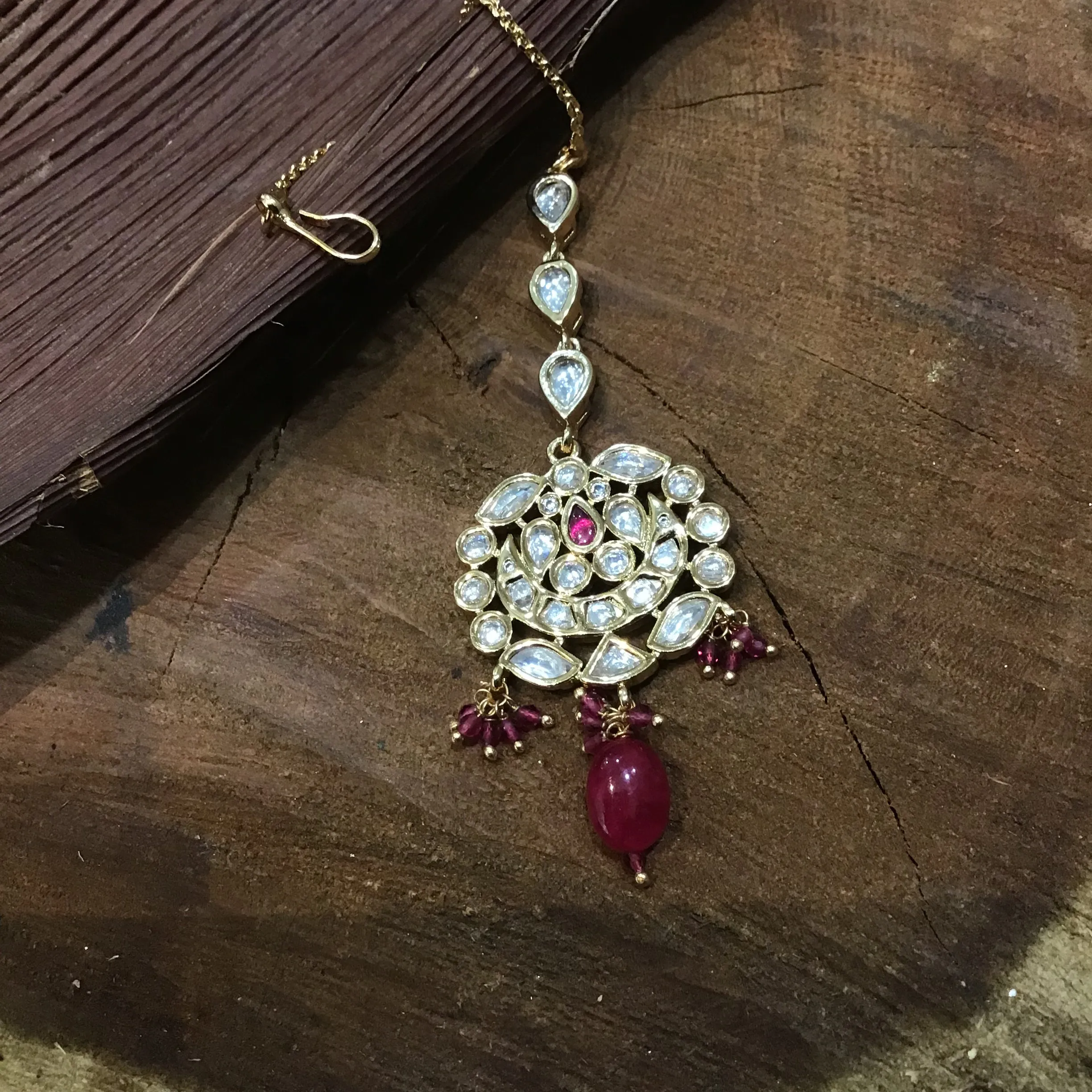 High Quality Kudan Ruby Maang Tikka 13993-1084